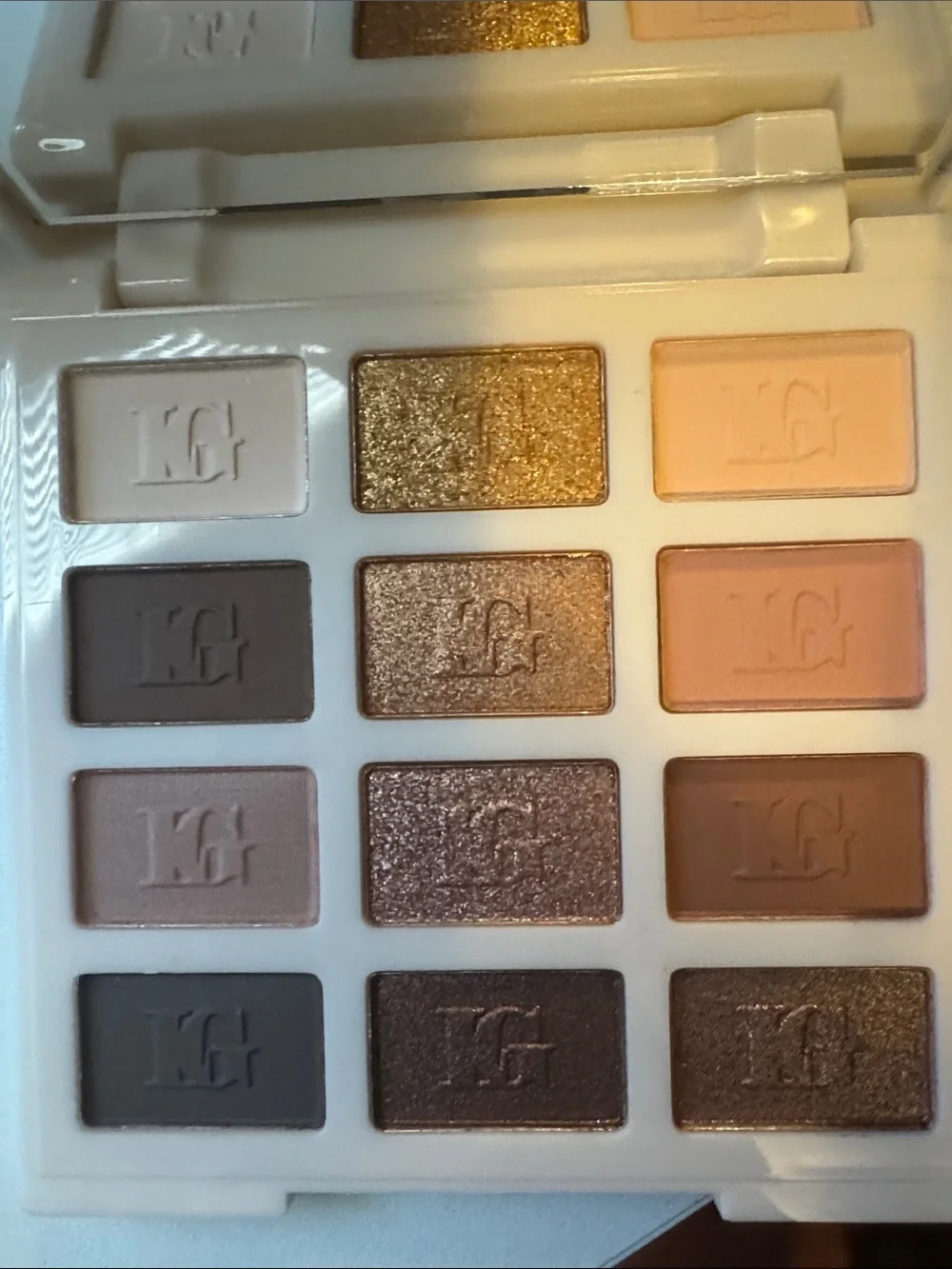 Laura Geller Nude Attitude Eyeshadow Palette — Neutral Browns, Golds & Creams